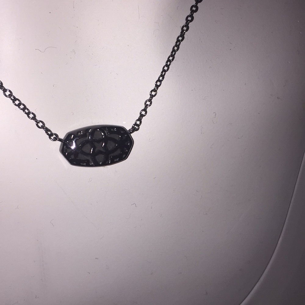 Kendra Scott Elisa Pendent